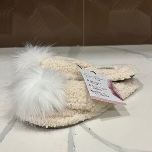 Jessica Simpson Cream Slippers with White Fur